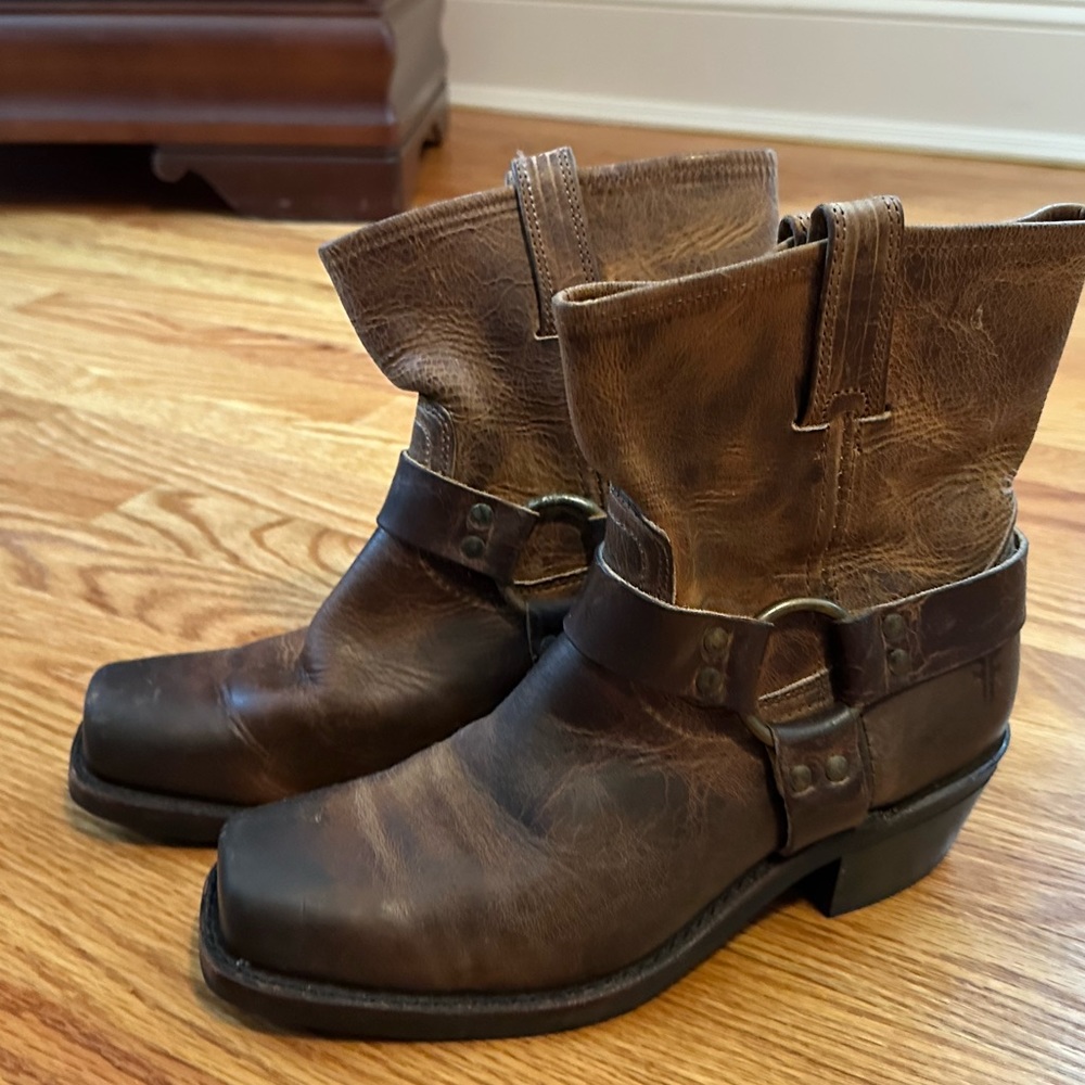 Women's Frye Harness Boots Distressed Brown Size 8.5 M
